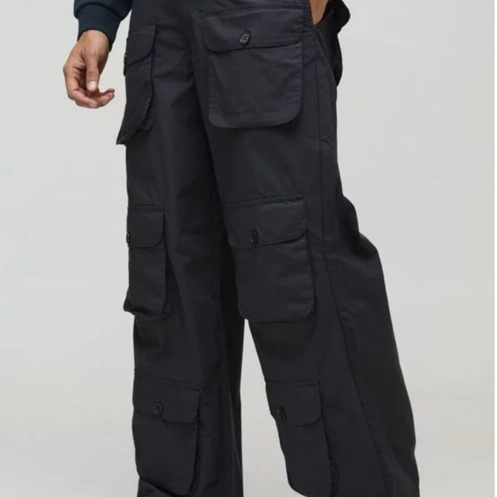Boohoo MAN Super Baggy Ripstop Cargo Pants Men's Size 28 Dark Grey Multi Pocket